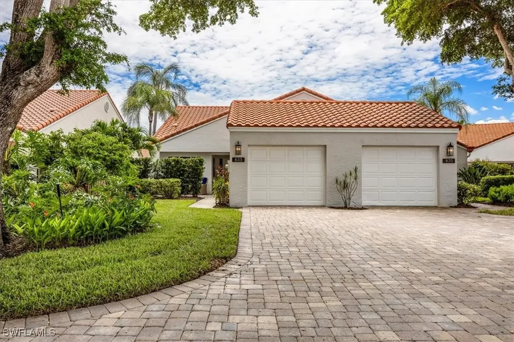 Naples FL, 833 Reef Point Circle