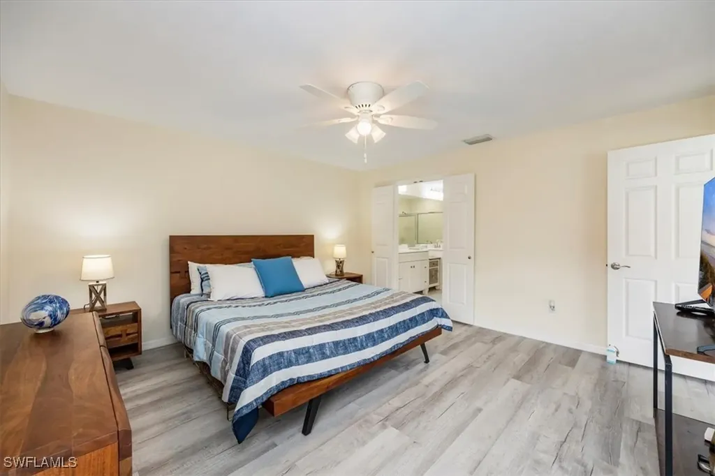 833 Reef Point Circle Naples FL 34108