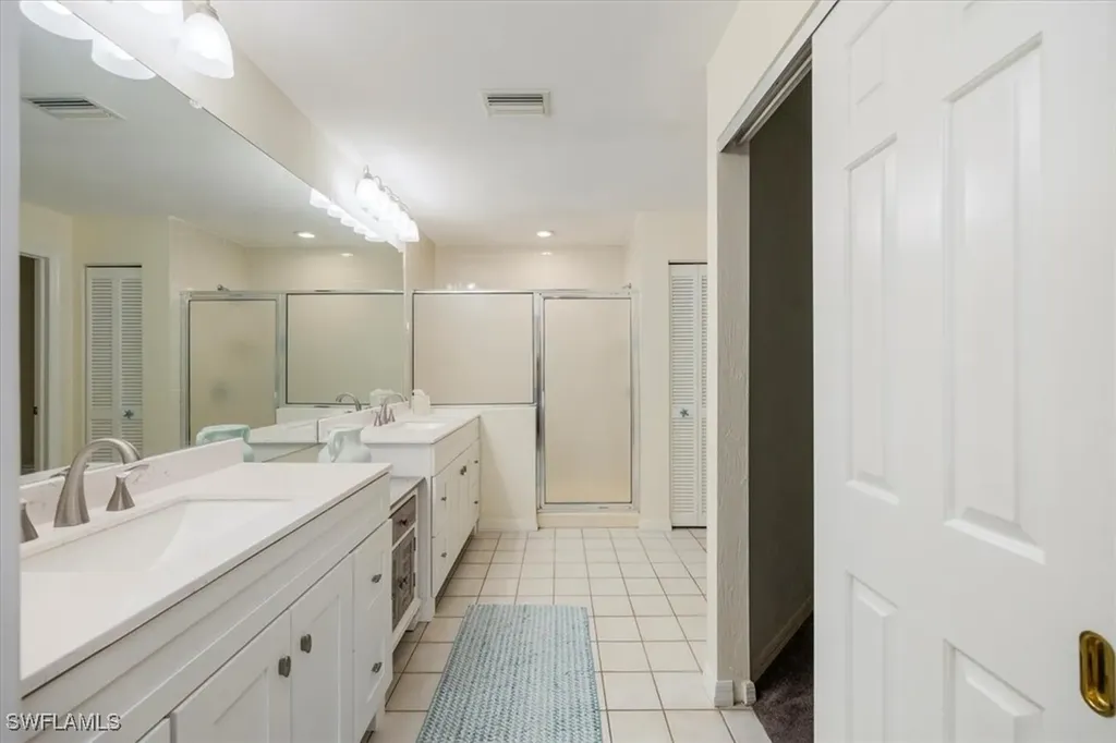 833 Reef Point Circle Naples FL 34108
