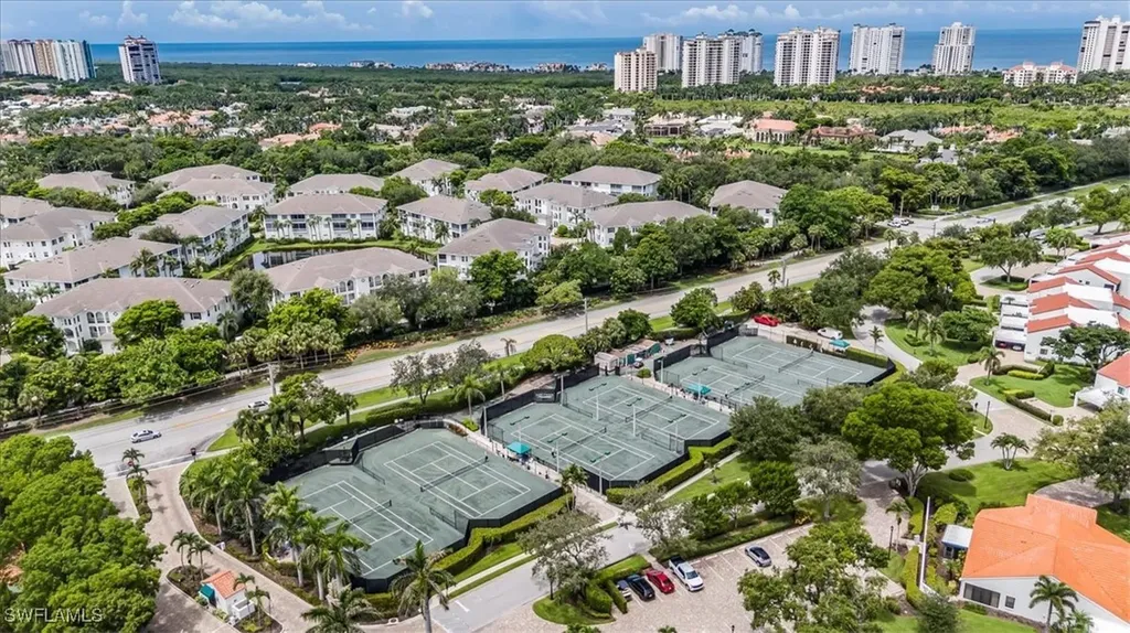 833 Reef Point Circle Naples FL 34108