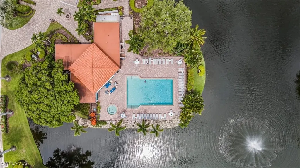 833 Reef Point Circle Naples FL 34108