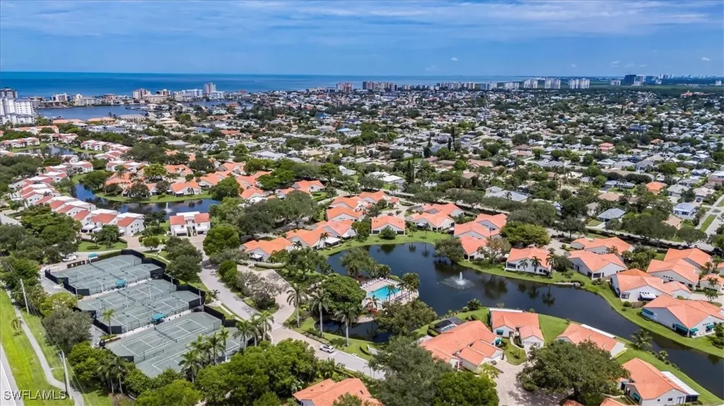 833 Reef Point Circle Naples FL 34108