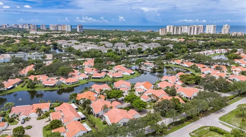 833 Reef Point Circle Naples FL 34108