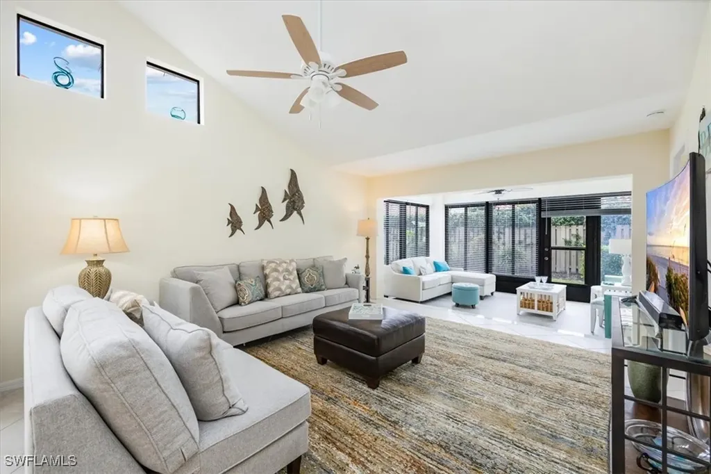 833 Reef Point Circle Naples FL 34108