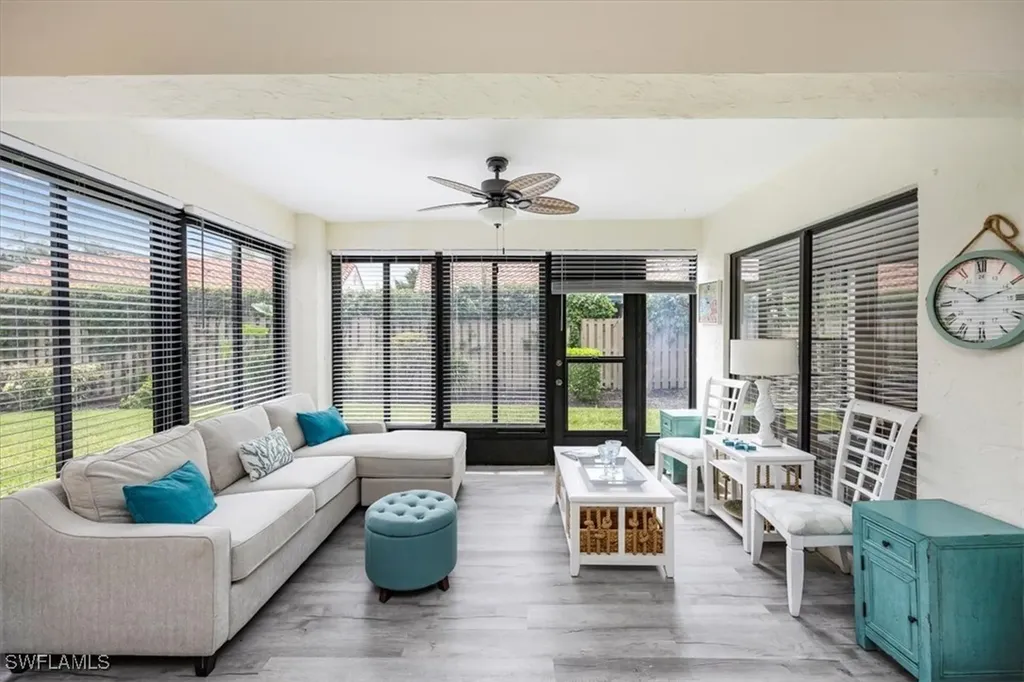 833 Reef Point Circle Naples FL 34108