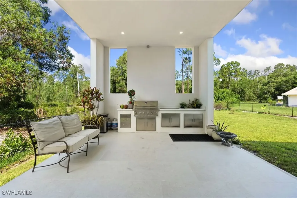 2227 21st Street SW Naples FL 34117