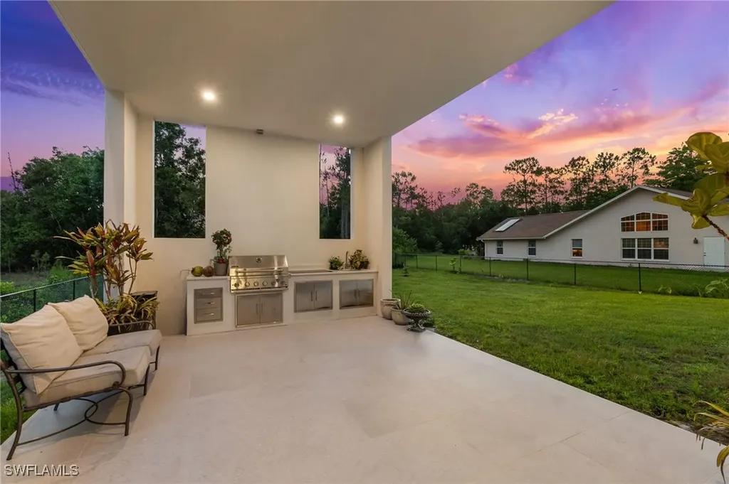2227 21st Street SW Naples FL 34117