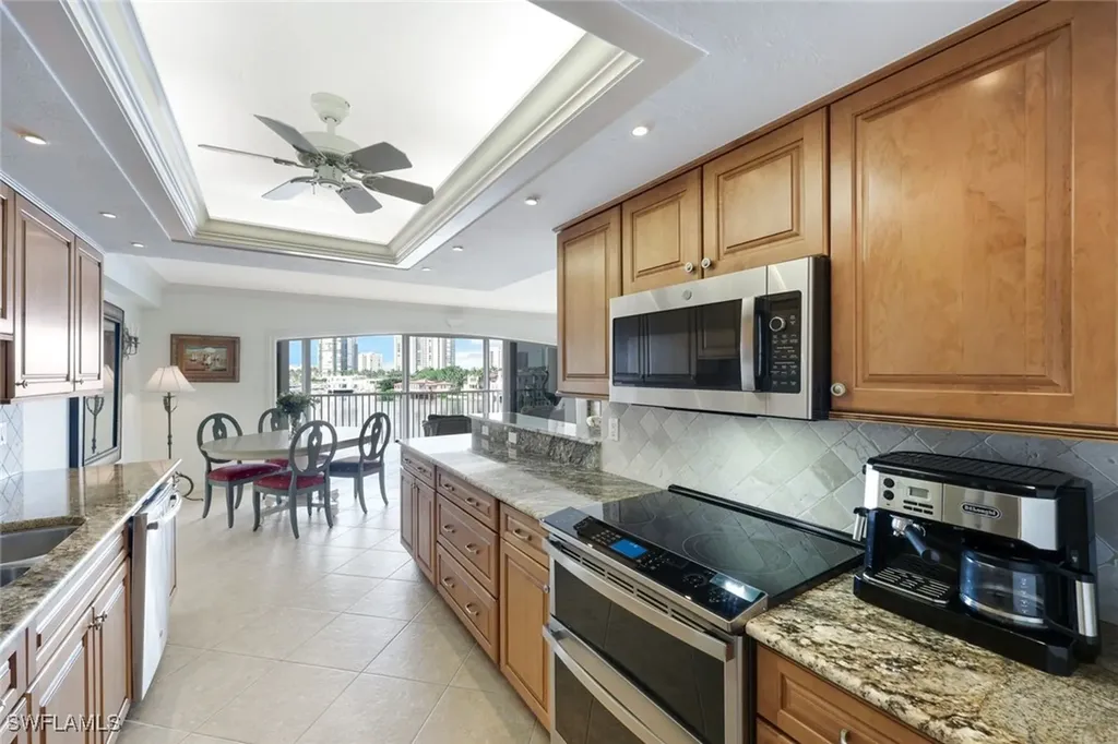 250 Park Shore Drive Naples FL 34103