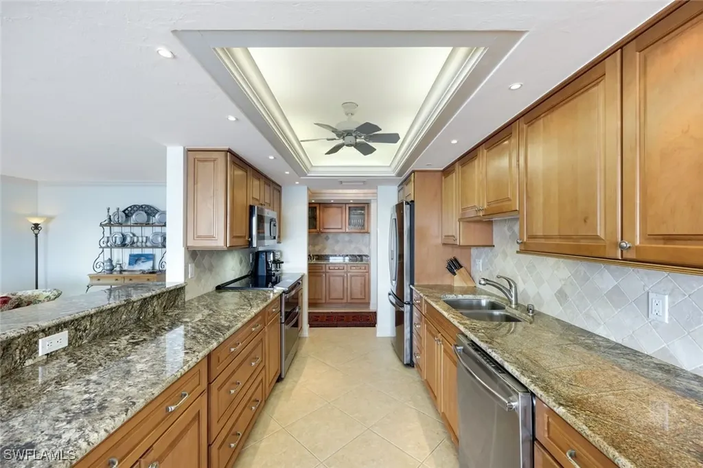 250 Park Shore Drive Naples FL 34103