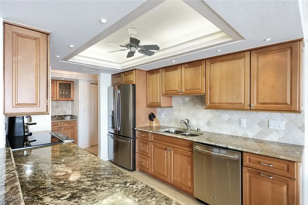 250 Park Shore Drive Naples FL 34103