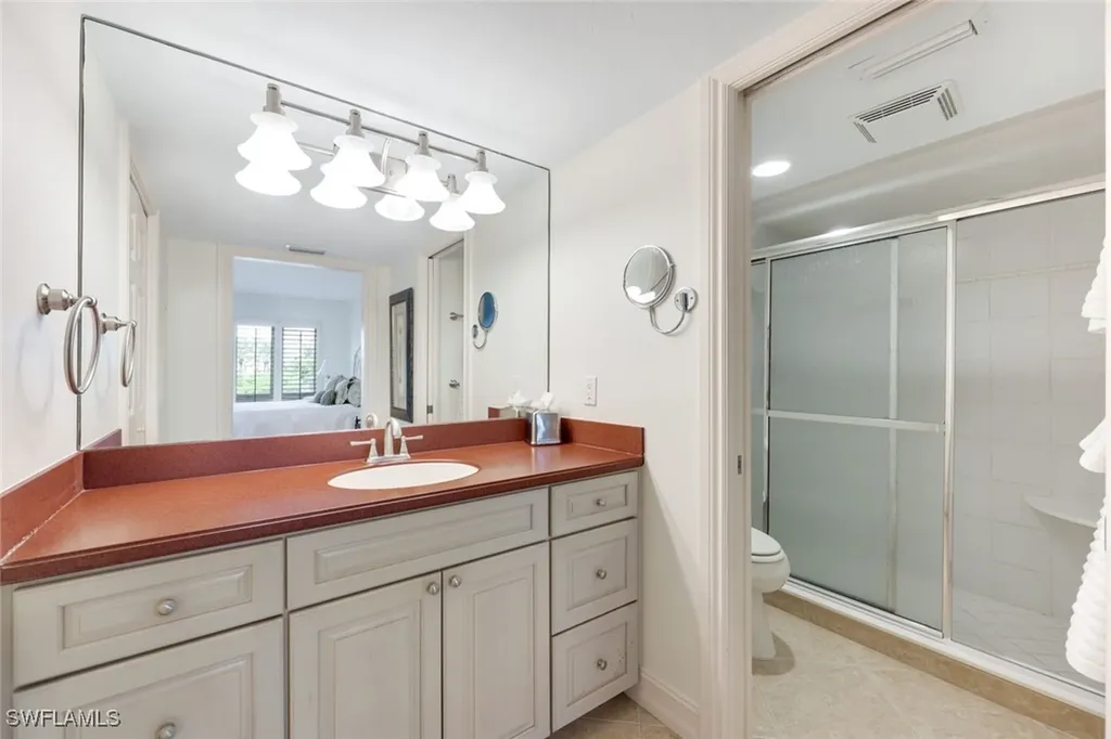 250 Park Shore Drive Naples FL 34103