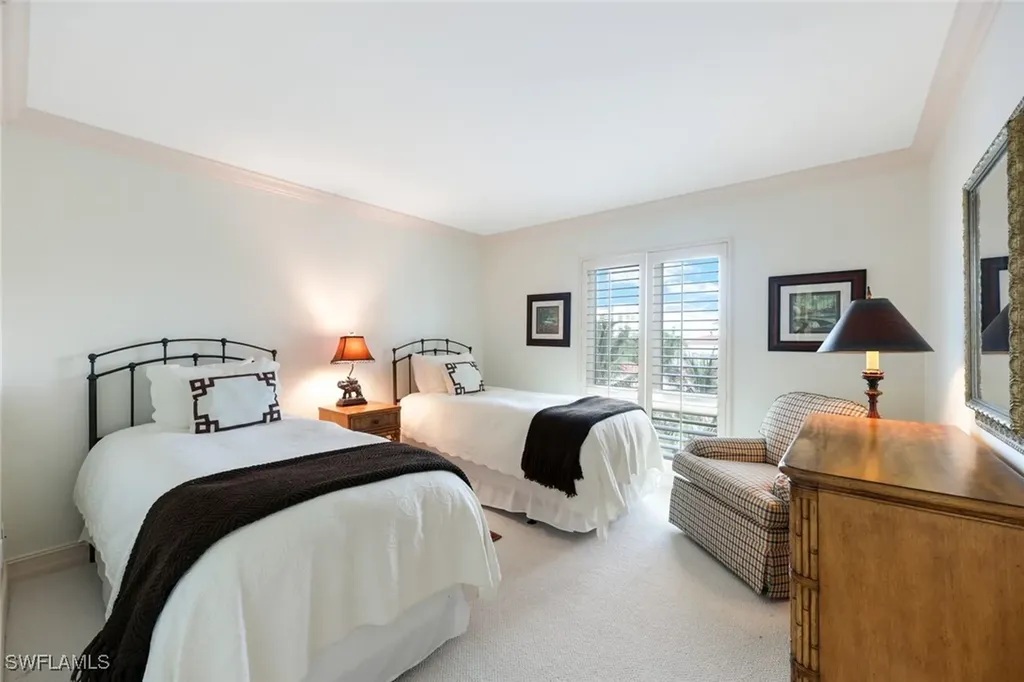 250 Park Shore Drive Naples FL 34103