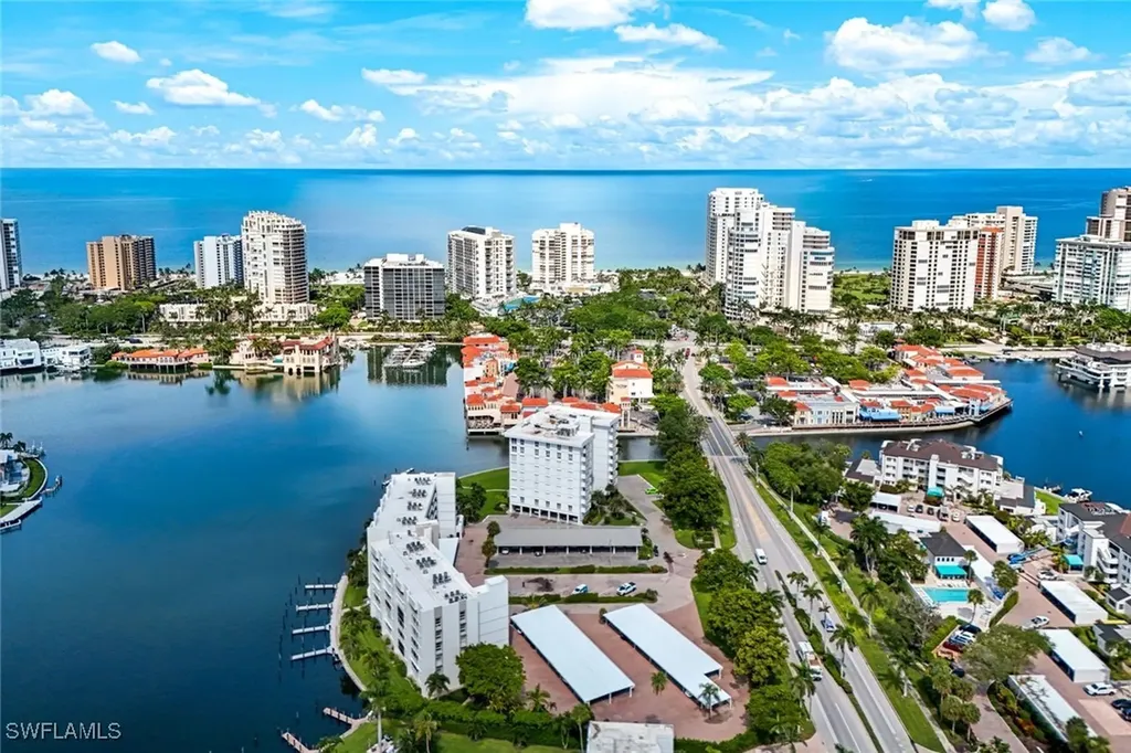 250 Park Shore Drive Naples FL 34103