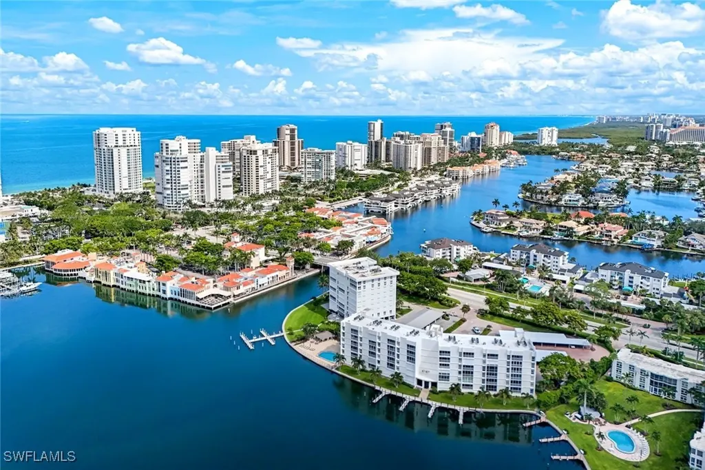 250 Park Shore Drive Naples FL 34103