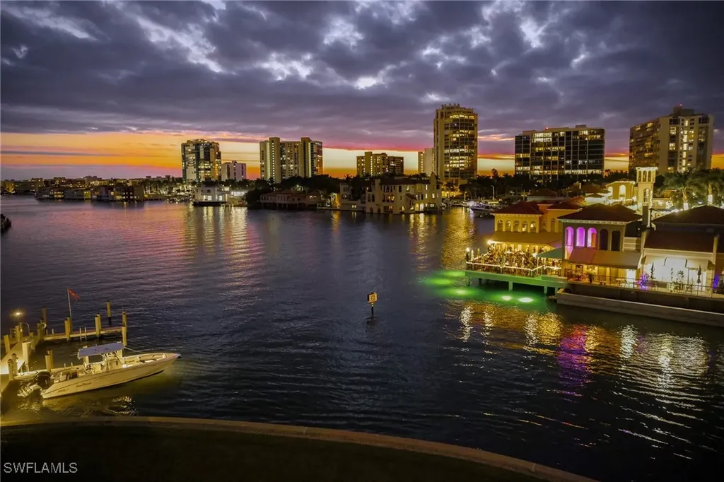 250 Park Shore Drive Naples FL 34103