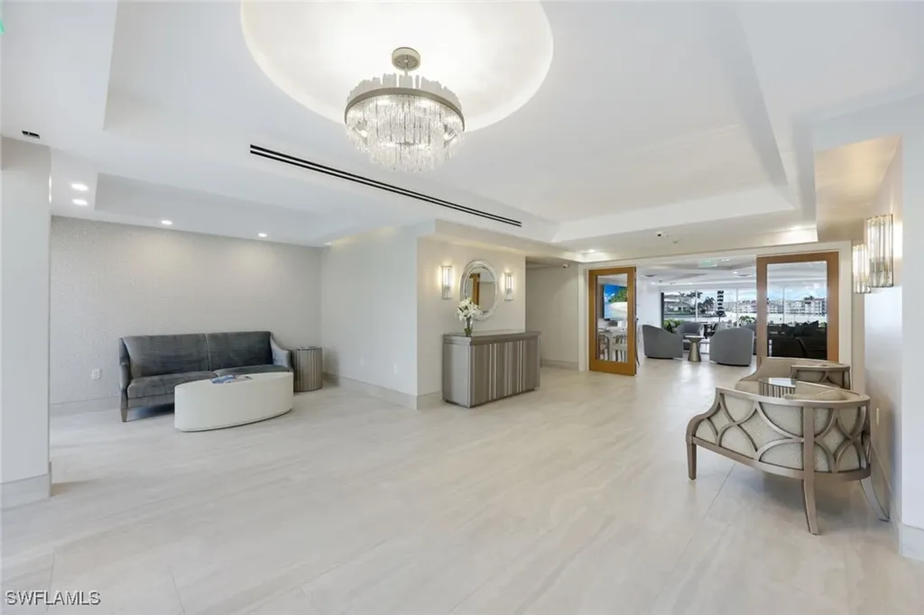 250 Park Shore Drive Naples FL 34103