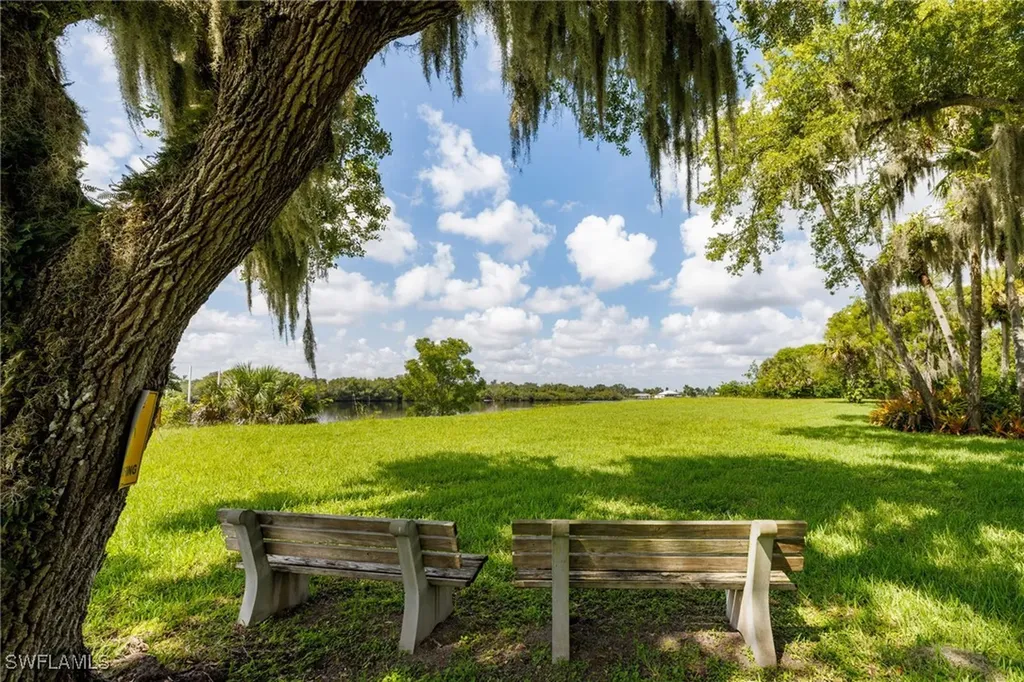 14080 Duke Highway Alva FL 33920