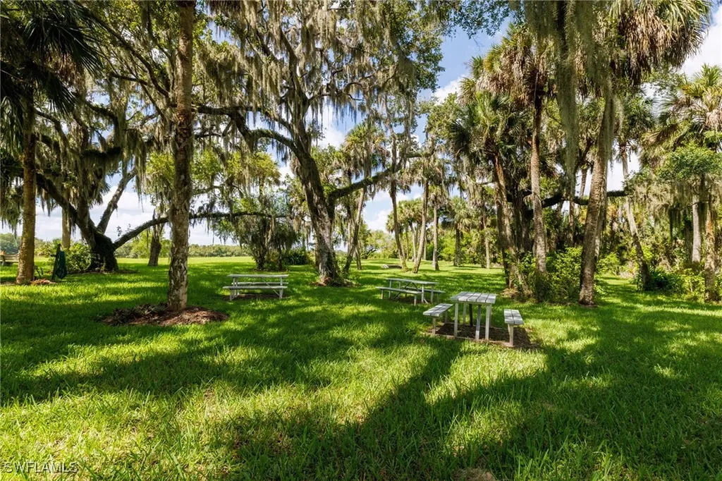 14080 Duke Highway Alva FL 33920