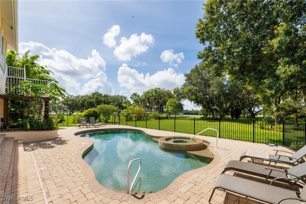 14080 Duke Highway Alva FL 33920