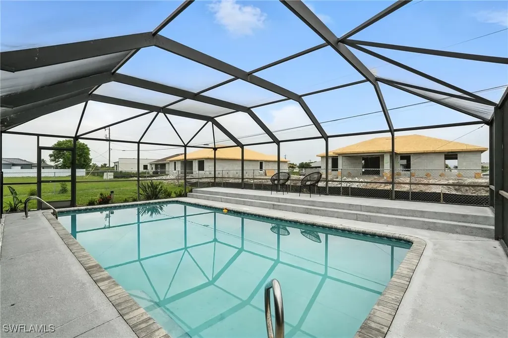 2713 NW 2nd Avenue Cape Coral FL 33993