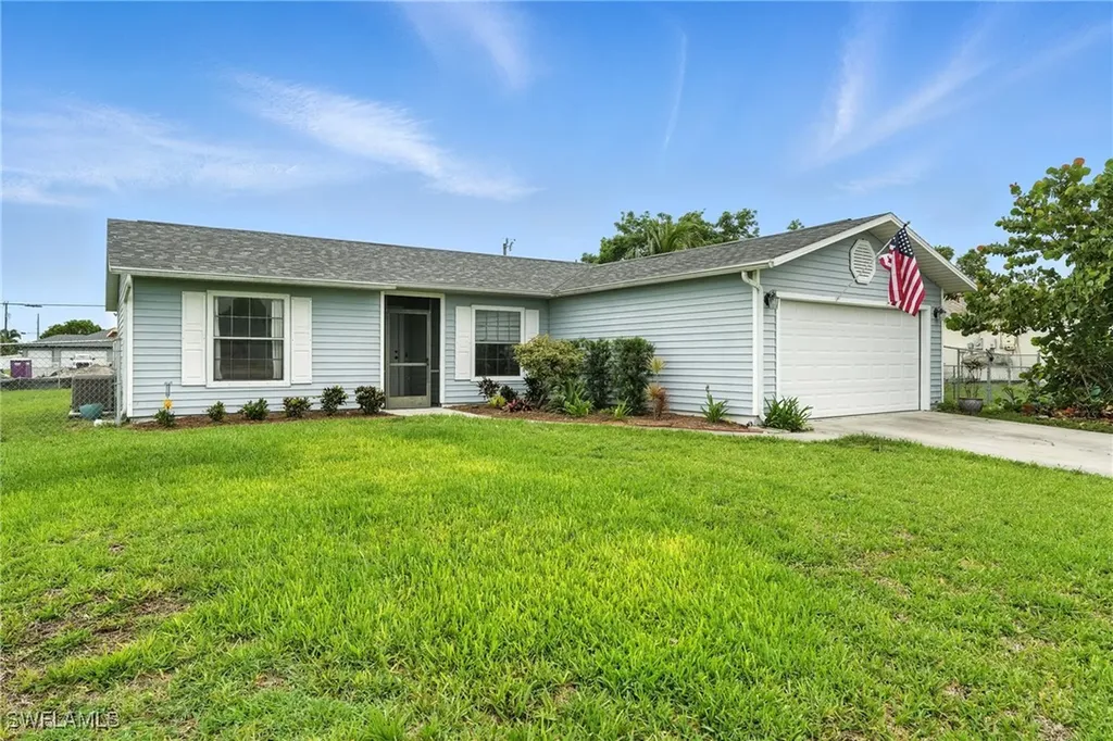 2713 NW 2nd Avenue Cape Coral FL 33993