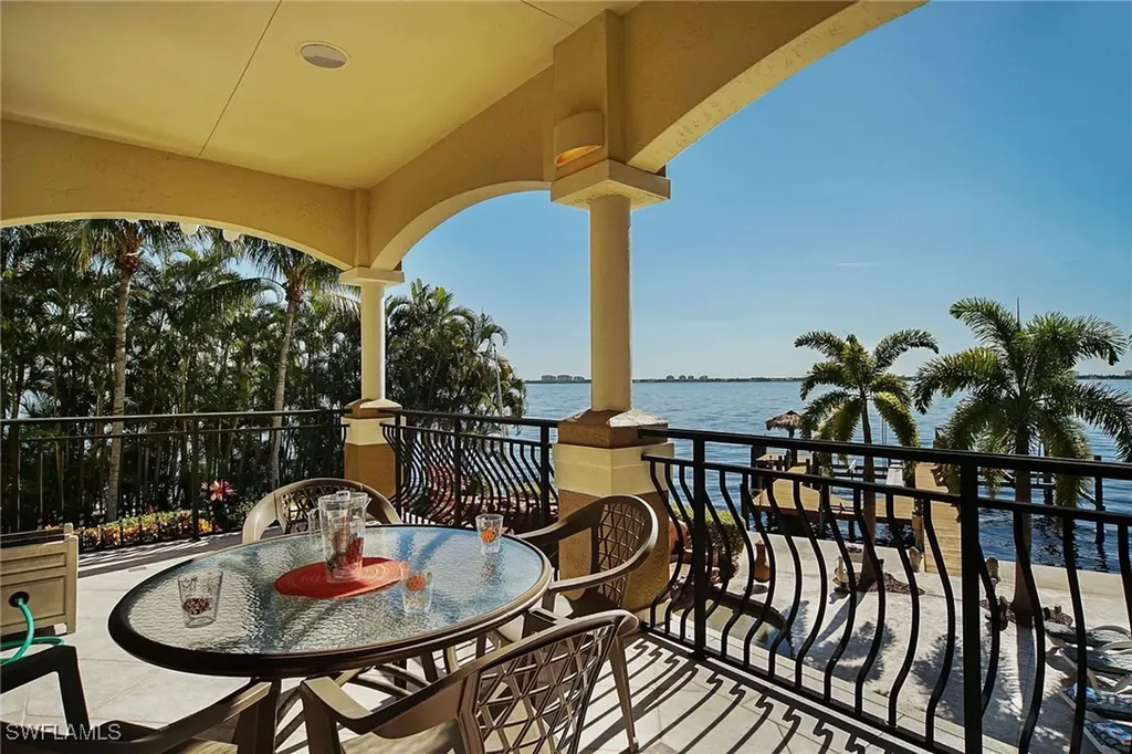 232 Bayshore Drive Cape Coral FL 33904