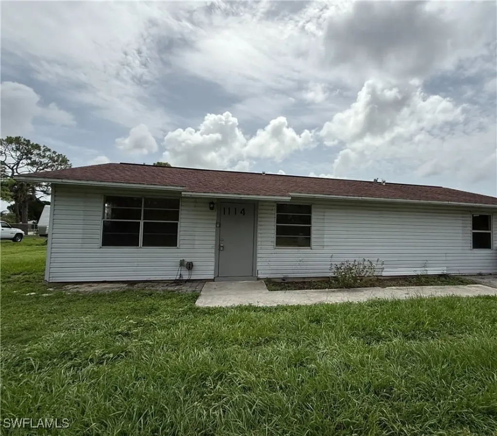 1114 Gerald Avenue Lehigh Acres FL 33936