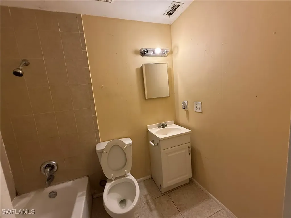 1114 Gerald Avenue Lehigh Acres FL 33936