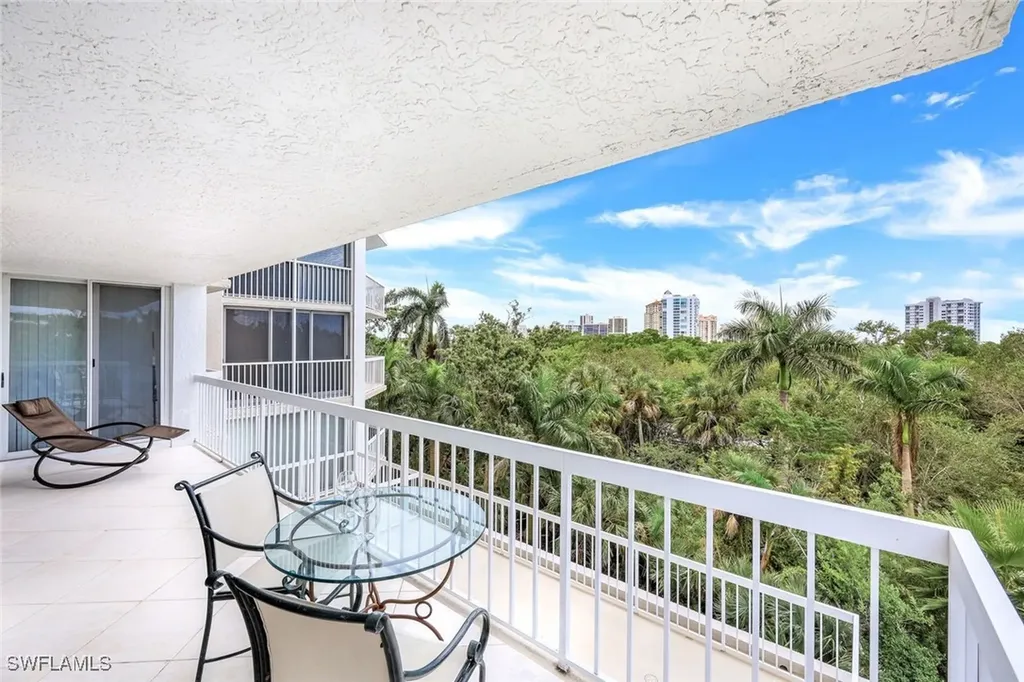 5501 Heron Point Drive Naples FL 34108