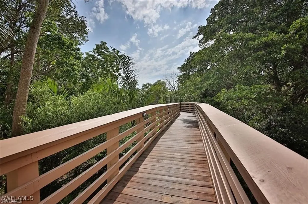 5501 Heron Point Drive Naples FL 34108