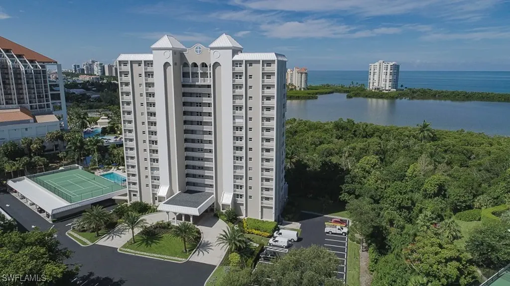 5501 Heron Point Drive Naples FL 34108