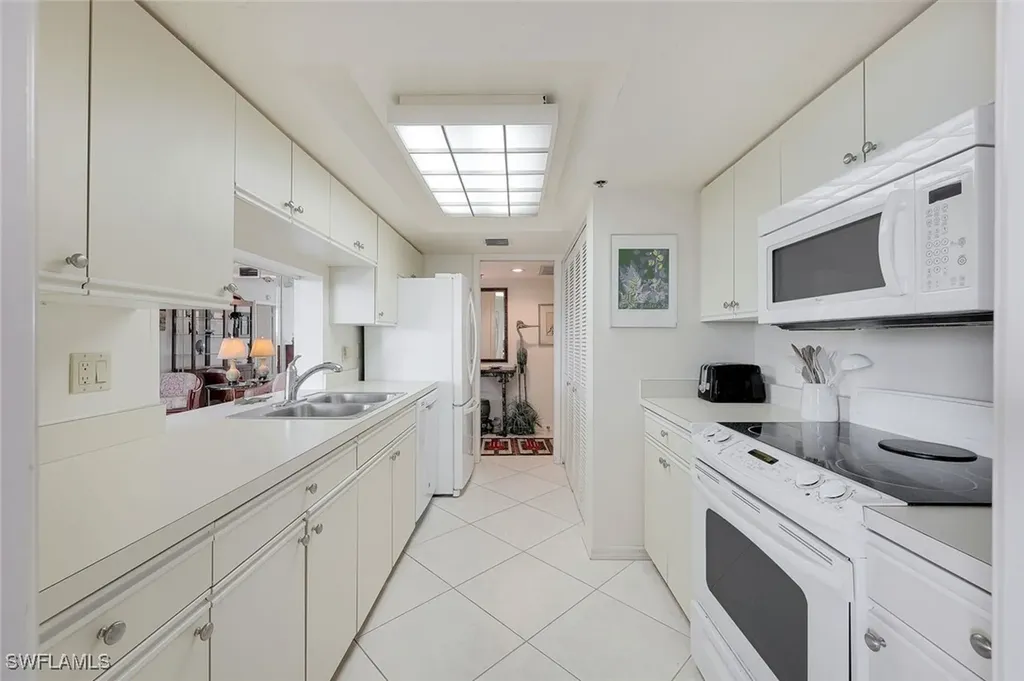 5501 Heron Point Drive Naples FL 34108