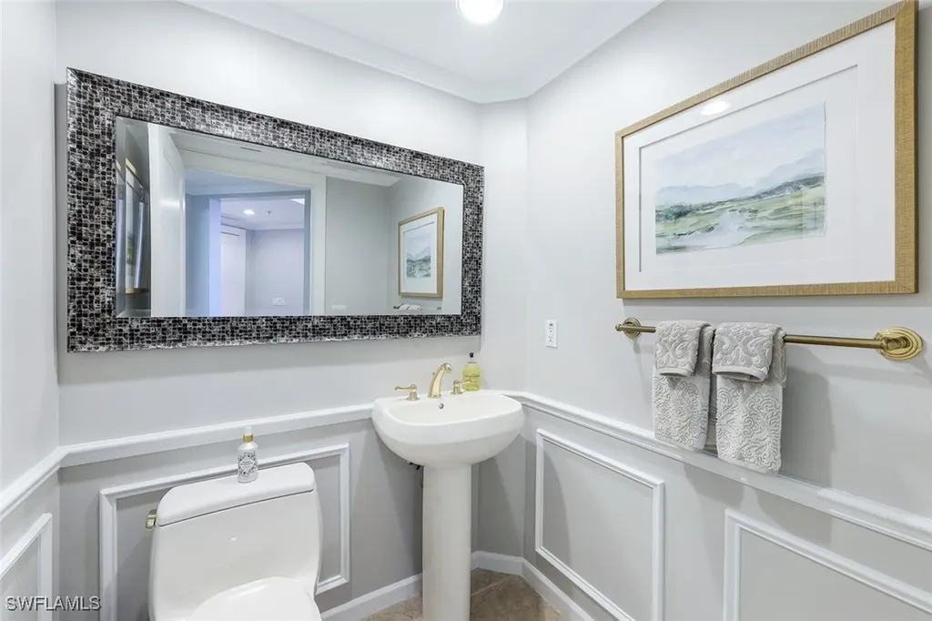 1060 Borghese Lane Naples FL 34114