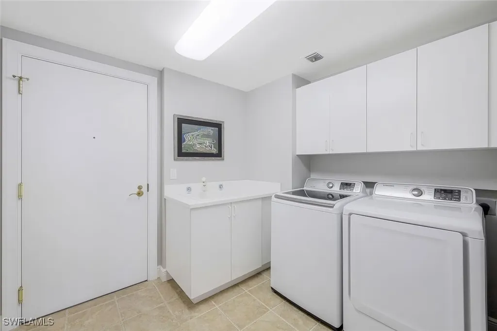 1060 Borghese Lane Naples FL 34114