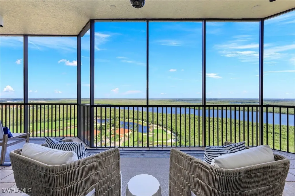 1060 Borghese Lane Naples FL 34114