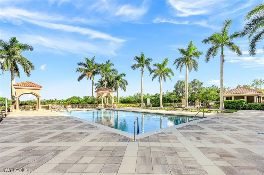 1060 Borghese Lane Naples FL 34114
