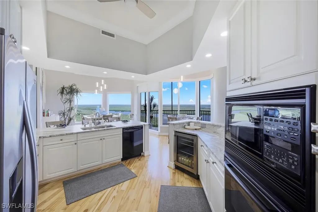 1060 Borghese Lane Naples FL 34114