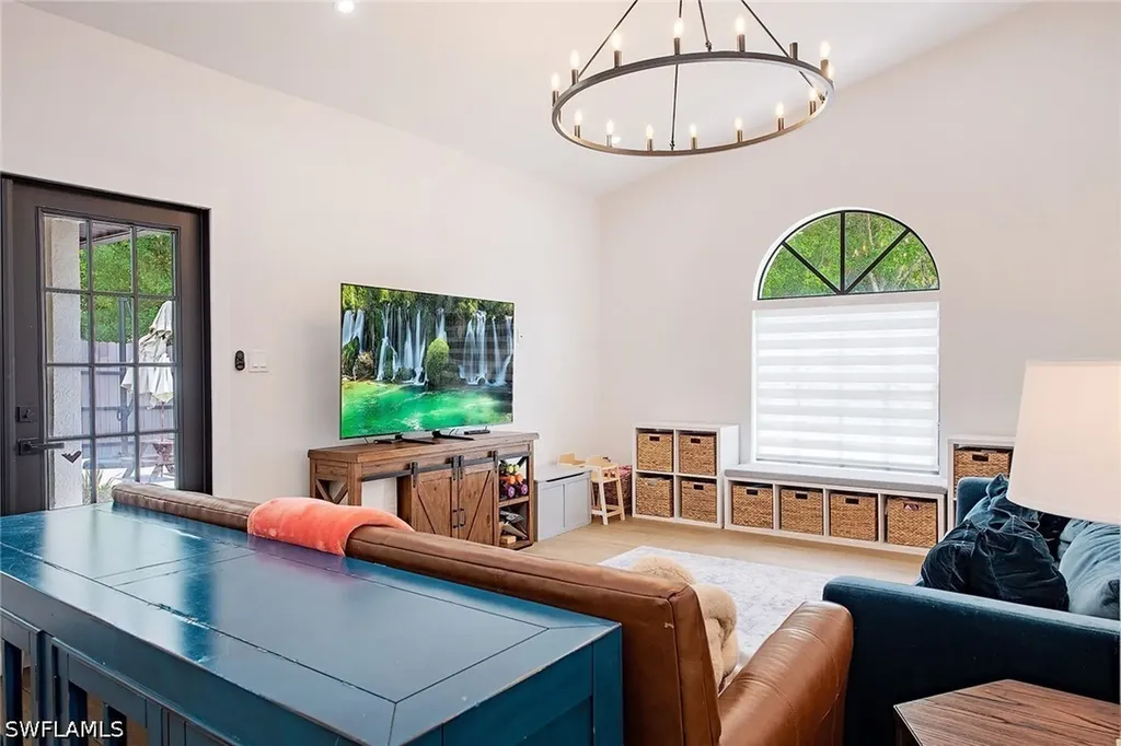 5960 Bur Oaks Lane Naples FL 34119