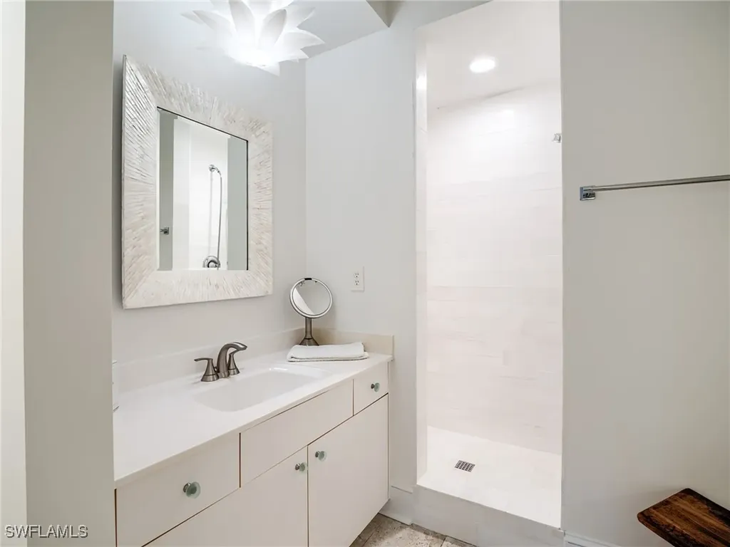 1016 Manor Lake Drive Naples FL 34110
