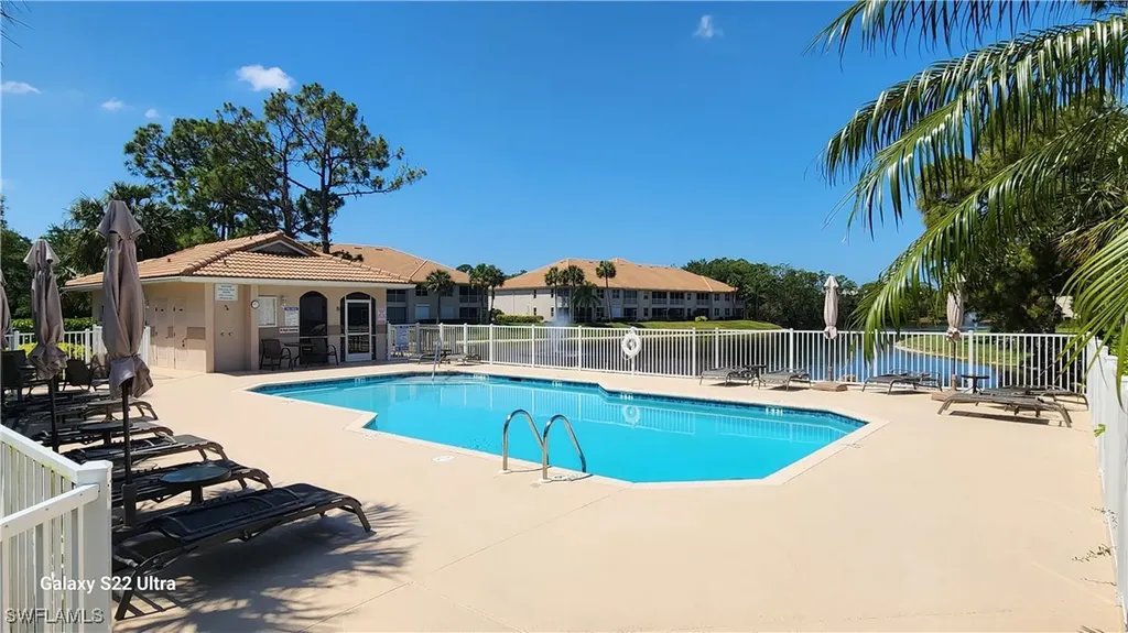 1016 Manor Lake Drive Naples FL 34110