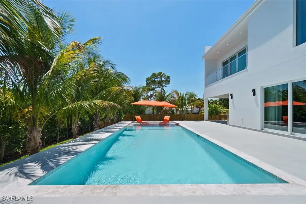 1135 Bluebird Avenue Marco Island FL 34145