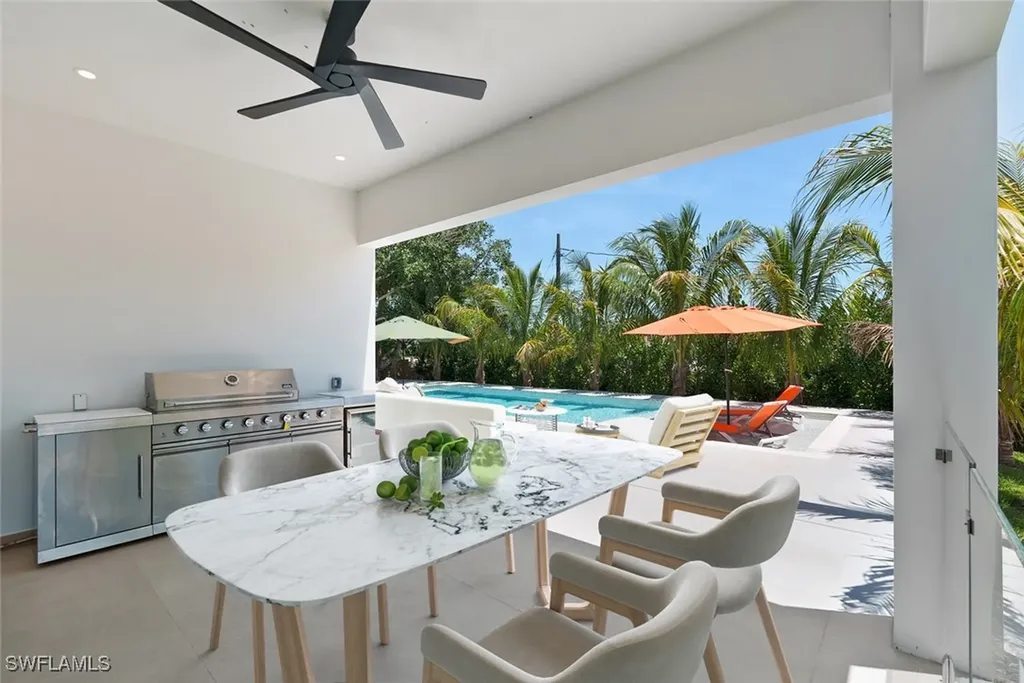1135 Bluebird Avenue Marco Island FL 34145