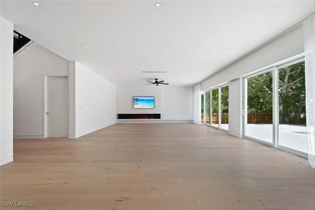 1135 Bluebird Avenue Marco Island FL 34145