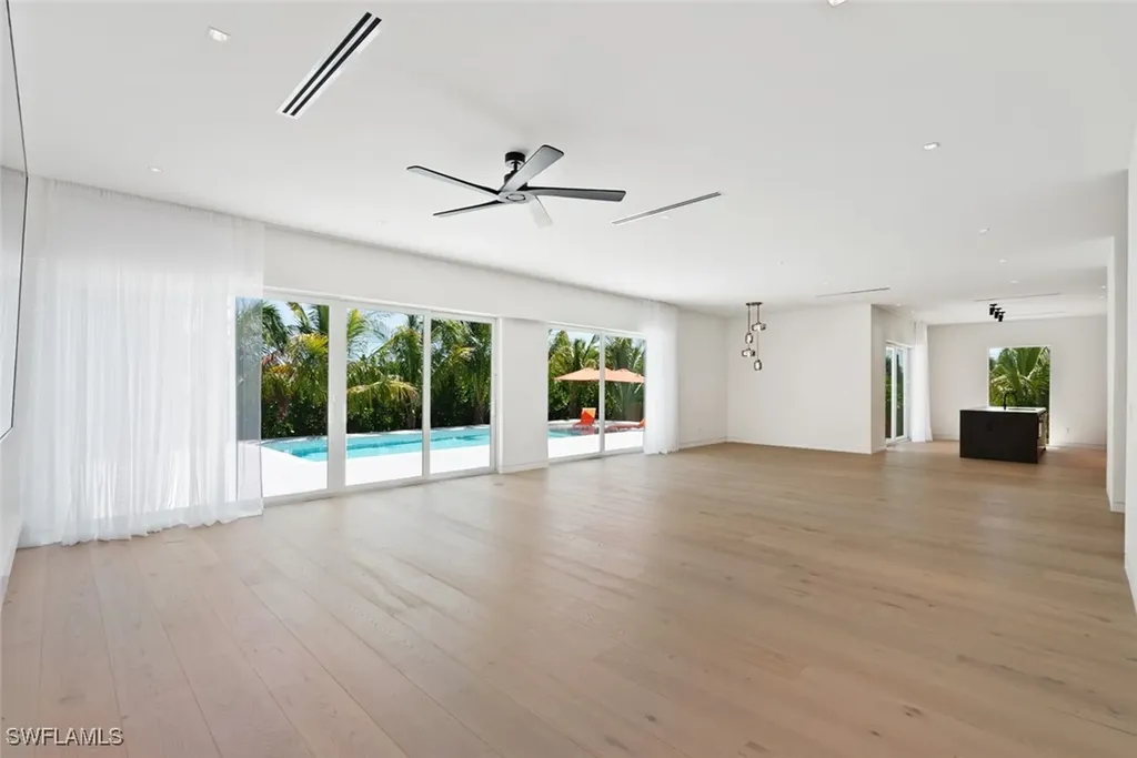 1135 Bluebird Avenue Marco Island FL 34145
