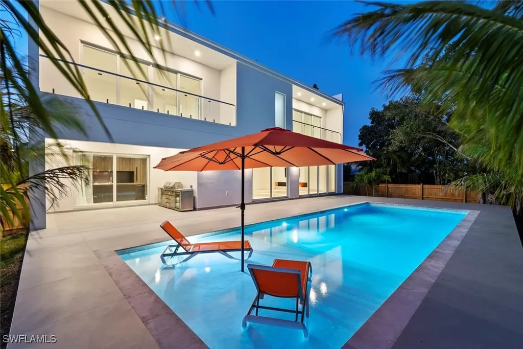 1135 Bluebird Avenue Marco Island FL 34145