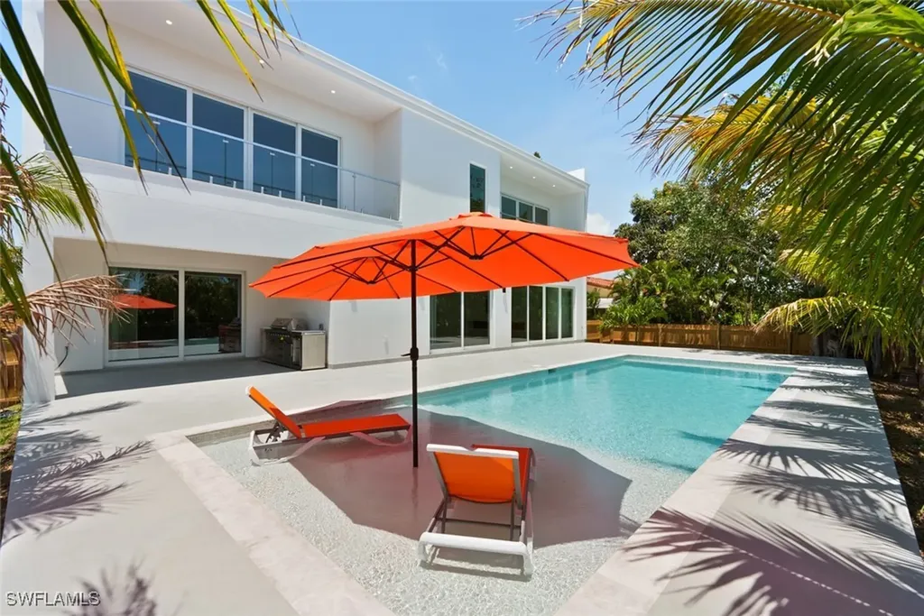 1135 Bluebird Avenue Marco Island FL 34145