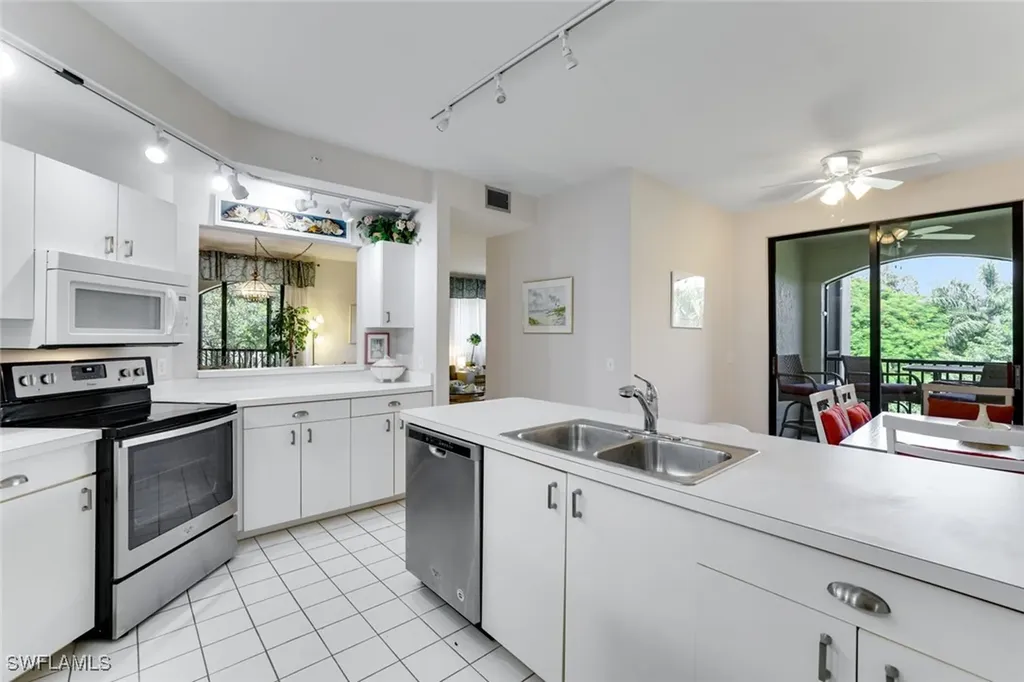 6510 Valen Way Naples FL 34108