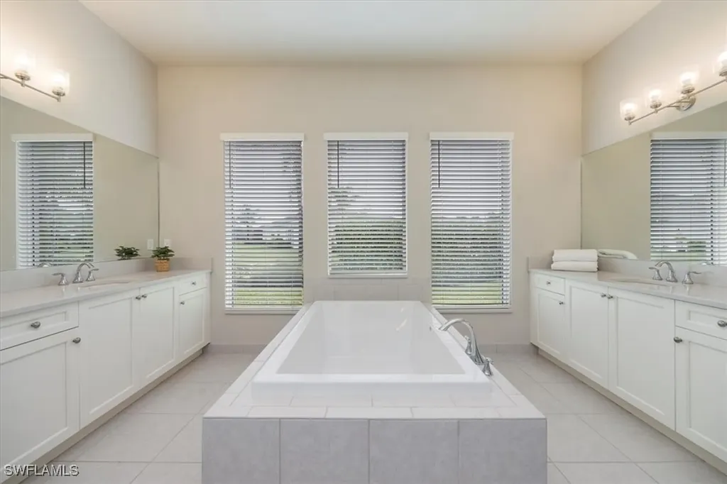 28648 Wharton Drive Bonita Springs FL 34135