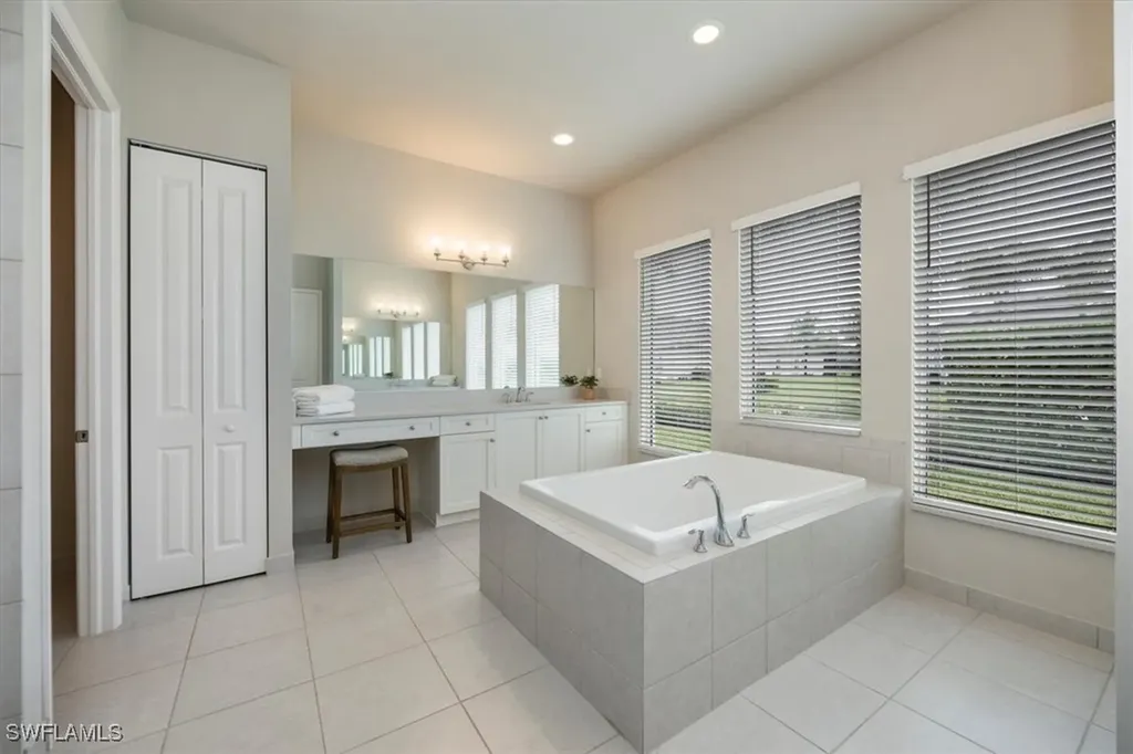28648 Wharton Drive Bonita Springs FL 34135