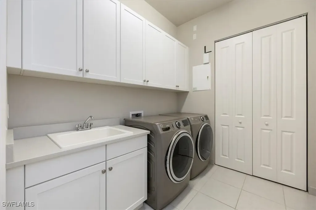 28648 Wharton Drive Bonita Springs FL 34135